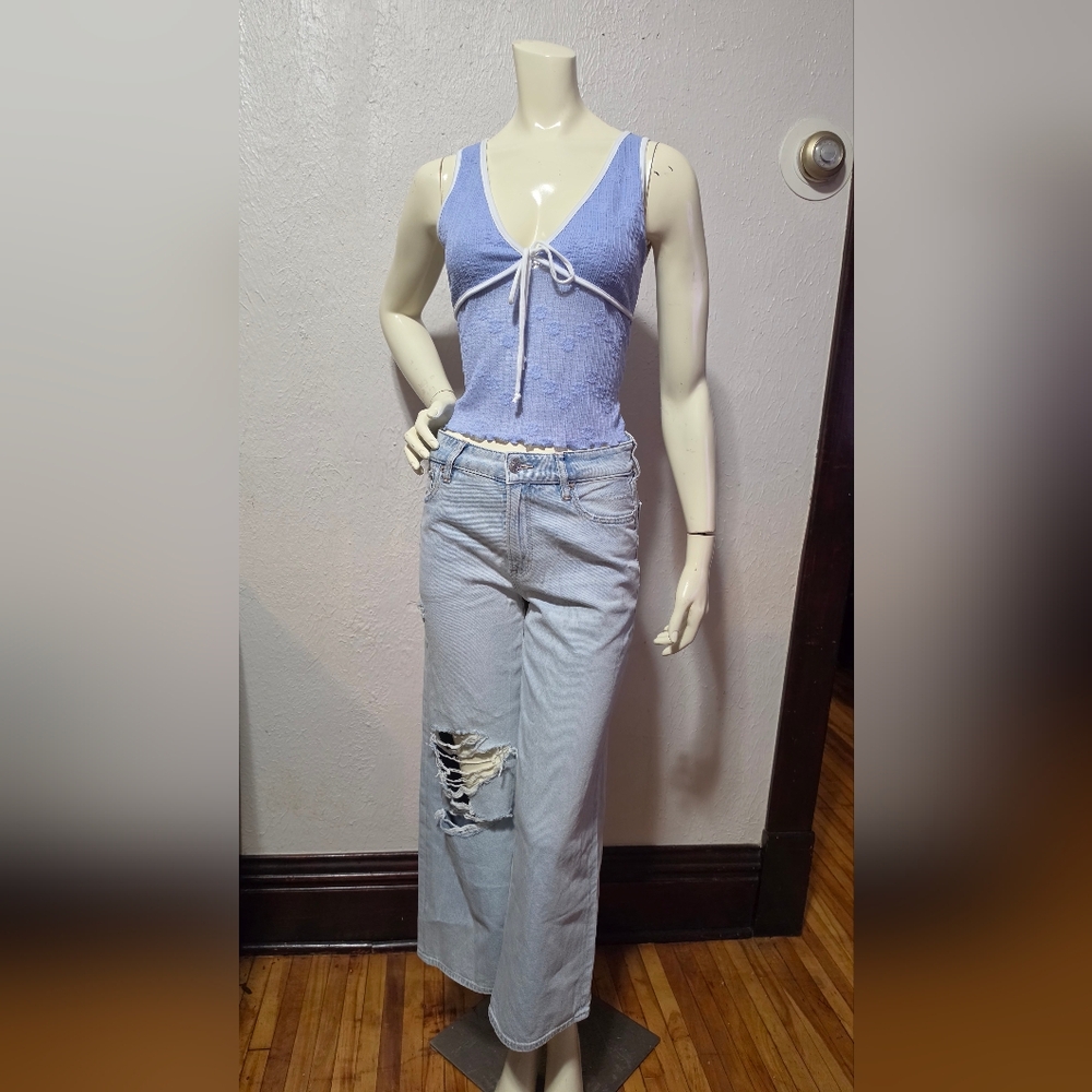 American Eagle Outfitters Light Blue Distressed Straight Leg Jeans